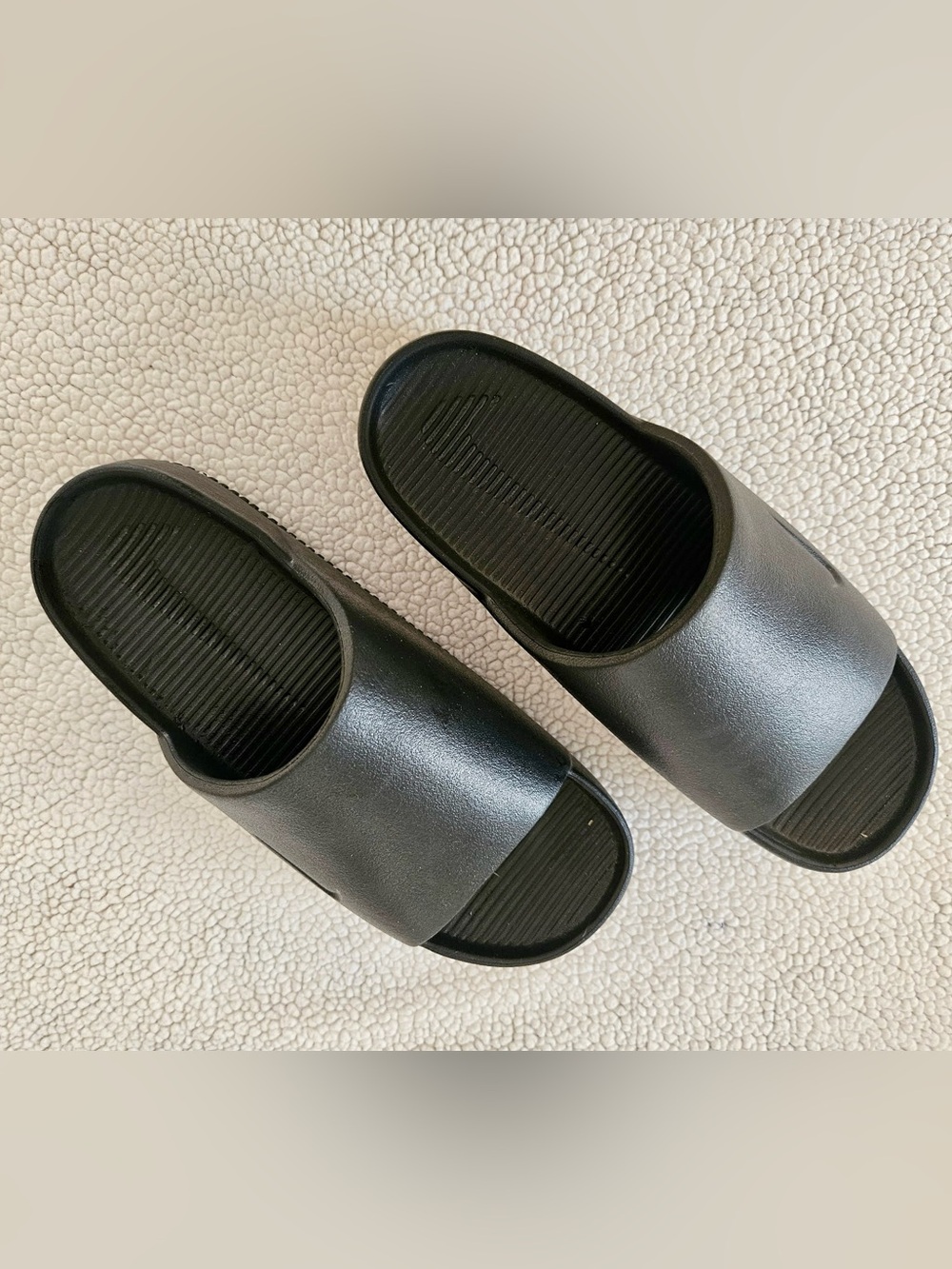 Nike Black Slides Sandals Size 10 – Worn Once